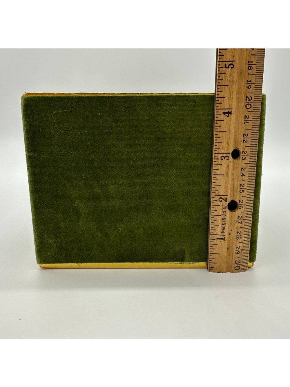 Vintage Faberge Avocado Green Velvet Box Mid Century Riser Storage Container 70s - Picture 10 of 10